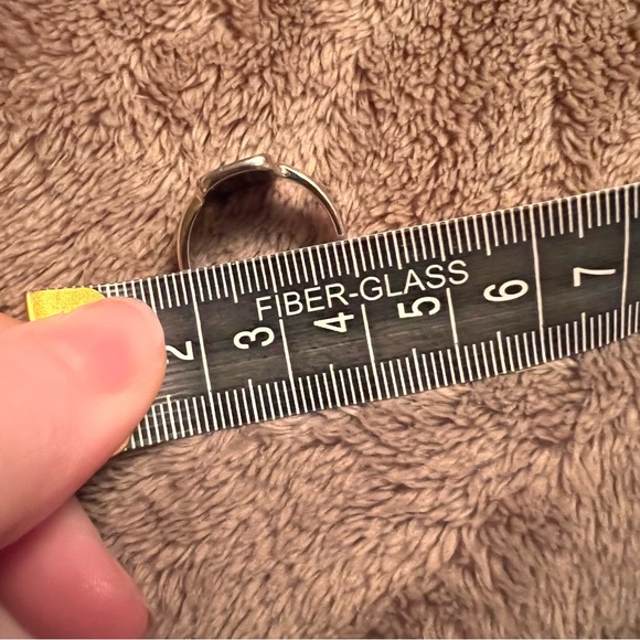 SZ 8 | Vintage Metallic Silver Minimalistic Rectangular Flat Band Ring - Picture 7 of 9